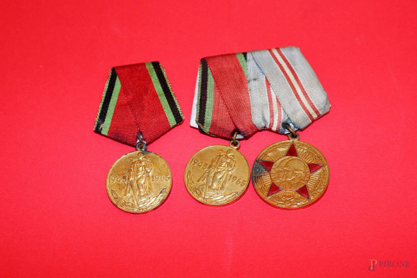 Lotto di tre medaglie dorate dell&#39;Unione Sovietica .