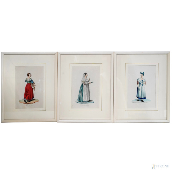 Lotto composto da 15 stampe a colori raffiguranti donne in costumi tradizionali laziali, incise d...