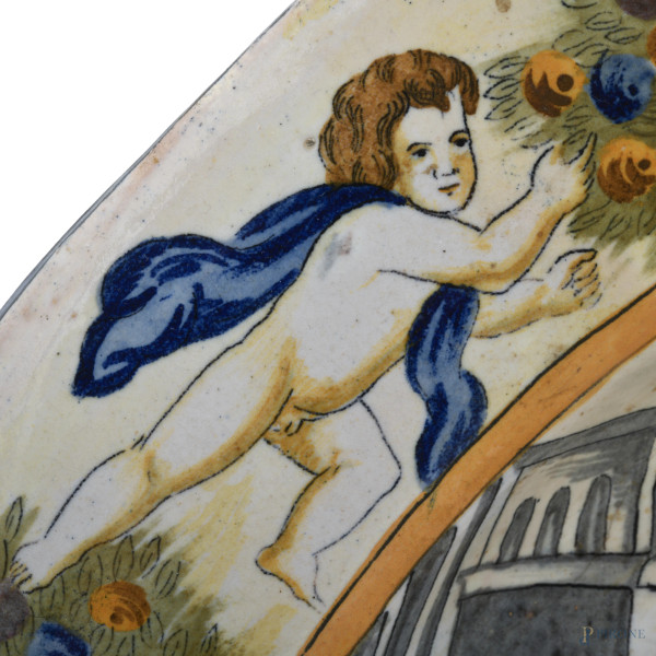 Piatto in maiolica dipinta con scena mitologica, XX secolo, diametro cm 53, (segni di usura, dife...