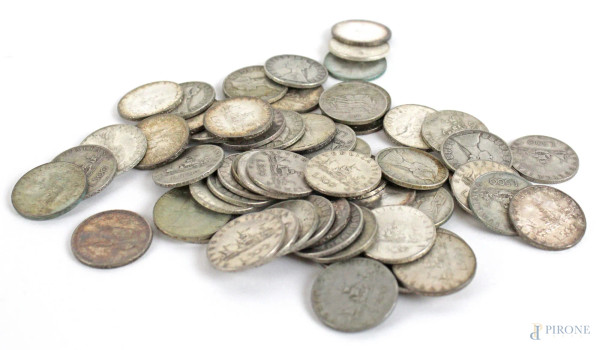 Sessanta monete da 500 Lire in argento.
