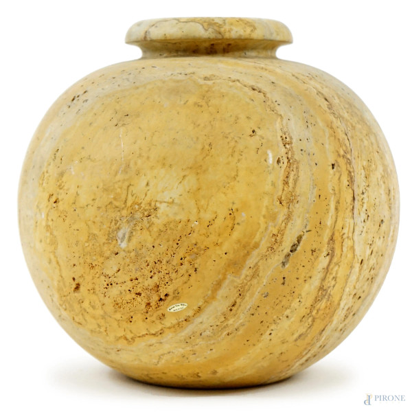 Grande vaso a sfera in travertino, cm h 32, XX secolo, (difetti).