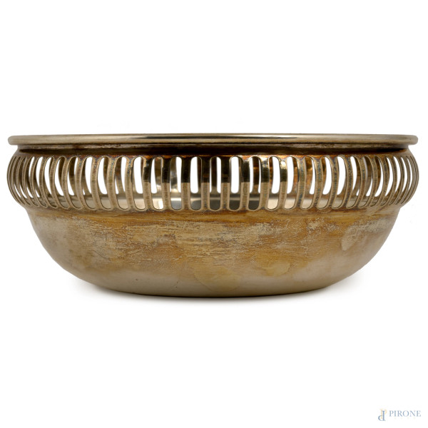 Centrino in argento, Punzone argentiere Zanetto 101 PD, cm 6,5x16,5, peso gr 184