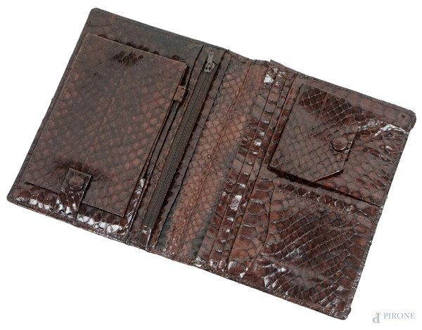 Porta passaporto vintage in pelle di serpente color marrone, cm 17x13