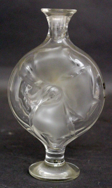 Vasetto in vetro Lalique a decoro di fiore, H 15,5 cm.