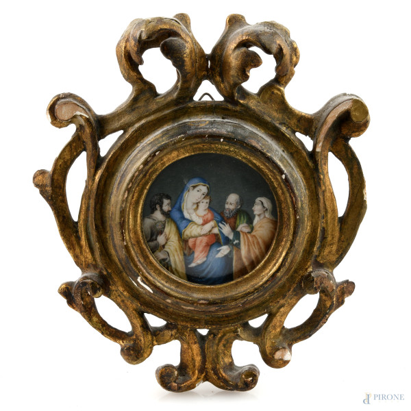 Miniatura raffigurante Sacra Famiglia entro cornice in legno dorato e intagliato, XIX secolo, misure complessive cm 21x18,5, (segni di usura, difetti)