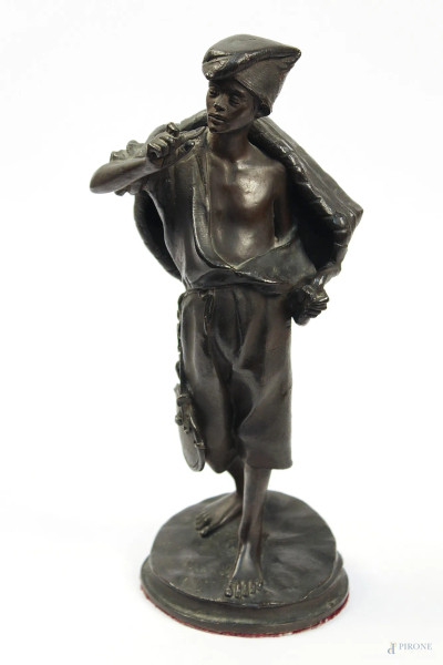 Achille D'Orsi - Filaiolo, scultura in bronzo, h 31 cm.