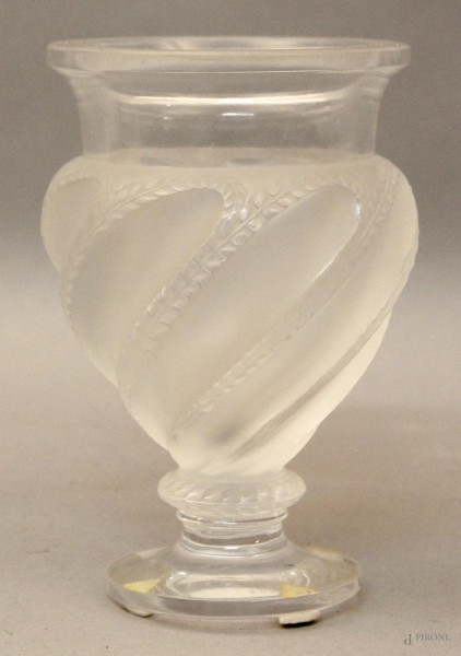 Vasetto in cristallo Lalique, h cm 15.