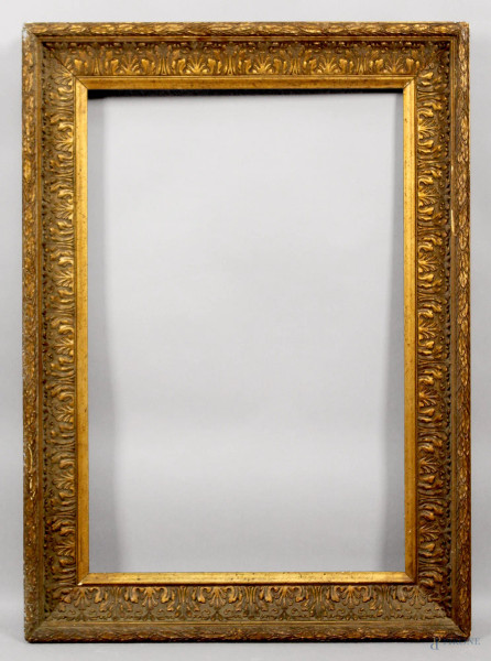 Cornice in legno e pastiglia, primi &#39;900, misure specchio cm. 75,5x50, ingombro cm. 92x67.