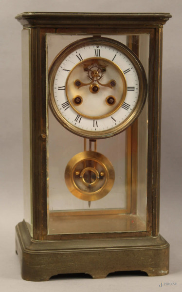 Orologio a tempietto in bronzo, h. 29,5 cm, (da revisionare).