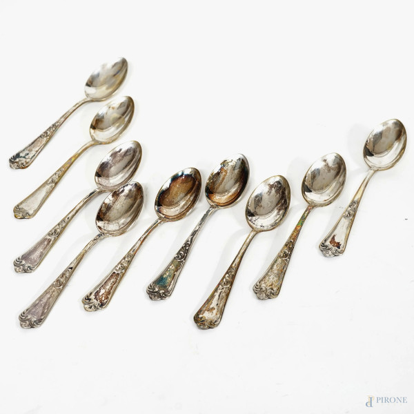 Set di 9 cucchiaini da caffè in argento con manico cesellato, lunghezza cm 11, peso gr. 150.7