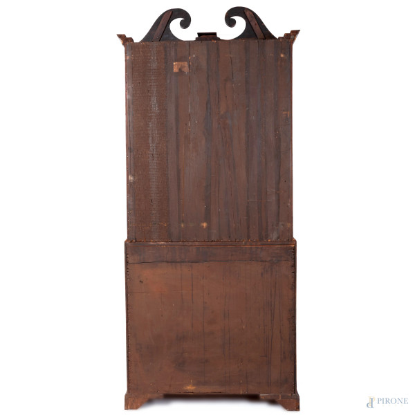 Bookcase Sheraton in legno impiallacciato ed intarsiato in varie essenze. Corpo superiore a doppi...