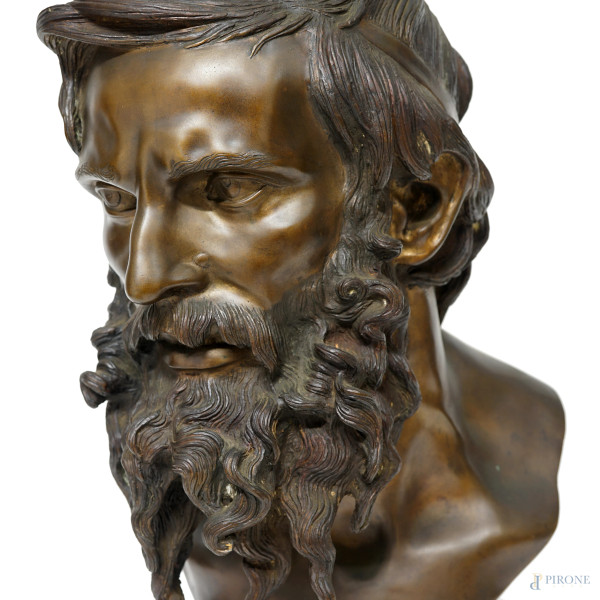 Scultura in bronzo rappresentante il busto di Platone, a firma "Gemito", altezza cm 49