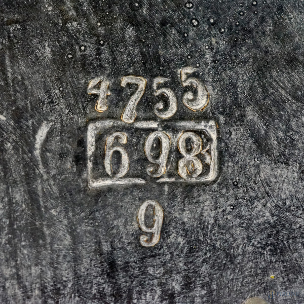 Scultura in terracotta policroma rappresentante un'acquaiola, firmato, XX secolo, h cm 60