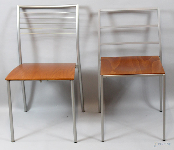 Coppia sedie Calligaris in metallo e legno.