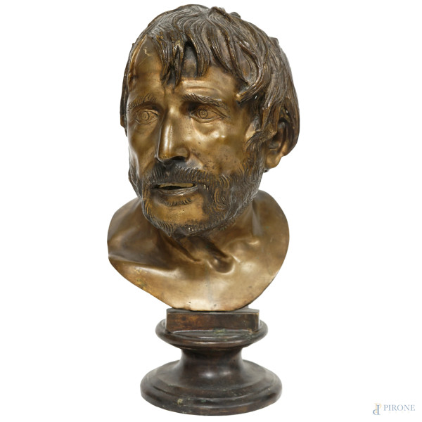 Scultura in bronzo raffigurante il busto di Seneca, altezza 43 (difetti)