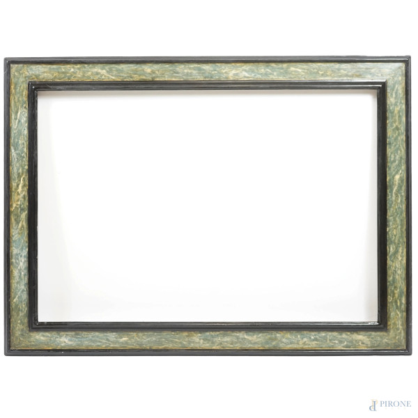 Cornice a cassetta laccata nera e verde, XX secolo, ingombro cm 104x139, battente cm 81.3x116