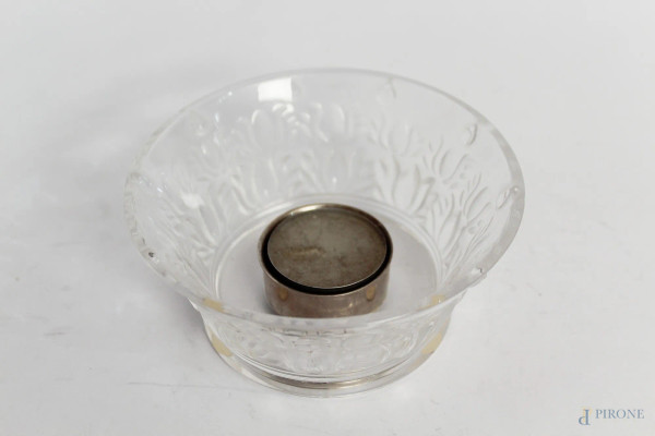 Portacandele in cristallo, marcato Lalique.