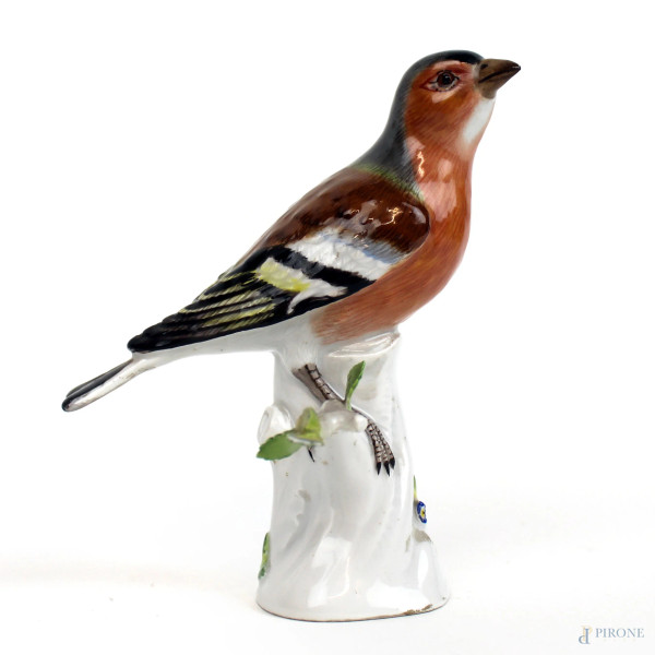 Uccellino su ramo, scultura in pocellana policroma,cm h 13,5, manifattura Meissen, (difetti).
