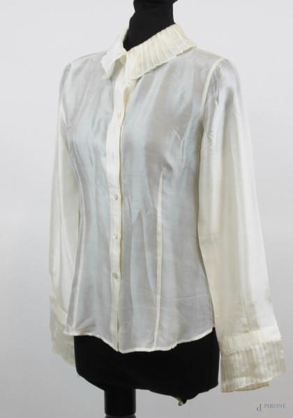 Emporio Armani, camicia da donna a maniche lunghe in seta  color panna, colletto e polsi plissettati, taglia IT 44