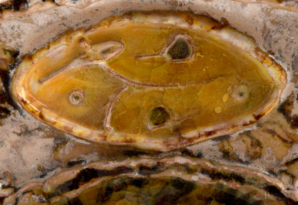 Carlo Zauli (Faenza 1926 – 2002), Piatto in ceramica con decorazione centrale su sfondo giallo e ...