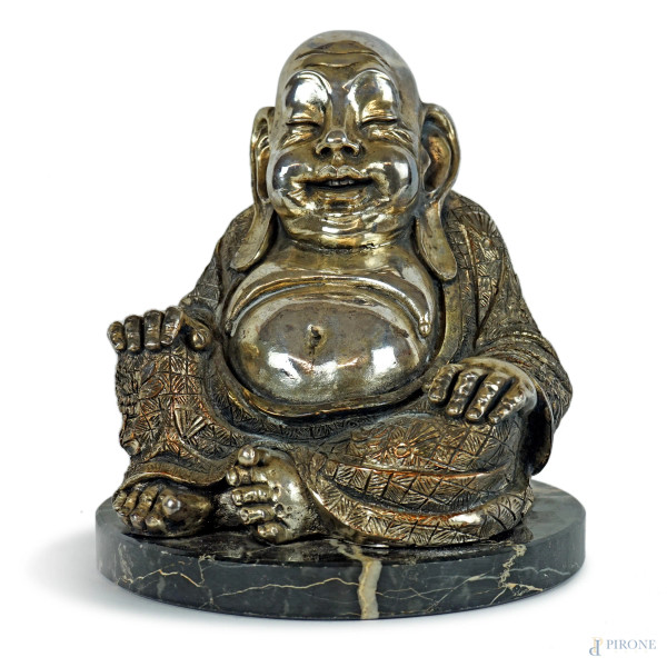 Buddah, scultura placcata in argento, cm h 19,5, base in marmo.