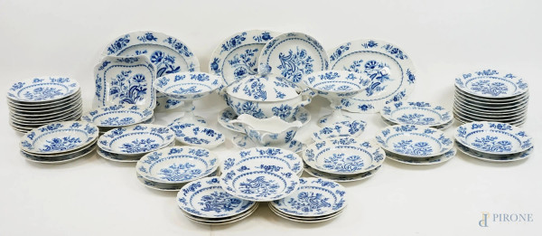 Servizio di piatti in porcellana bianca e blu, manifattura H & C, Cecoslovacchia, prima metà XX secolo 