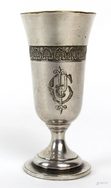 Bicchierino Christofle in metallo argentato con incise iniziali, cm h 7,5