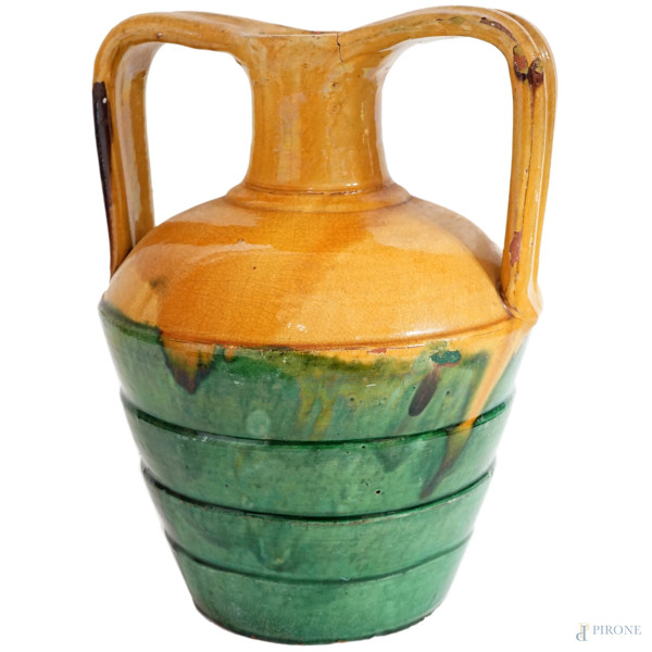 Vaso biansato in terracotta smaltata verde e gialla, cm h 30, (lievi difetti)