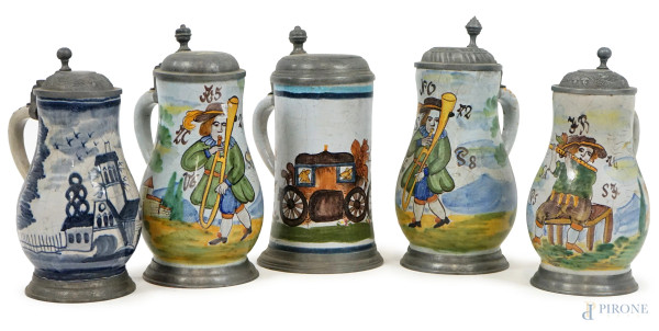 Cinque antichi boccali da birra, manifattura nord-europea, in maiolica policroma con coperchi in peltro, alt. max cm 26, (difetti)