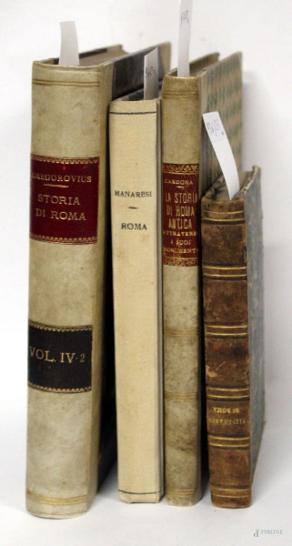 Lotto composto da quattro libri diversi riguardanti Roma.