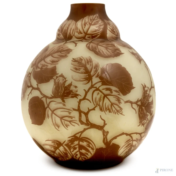 Vaso Art Deco in vetro D'Argyl in stile Gallè, prima metà del XX secolo, altezza cm 26, (difetti)