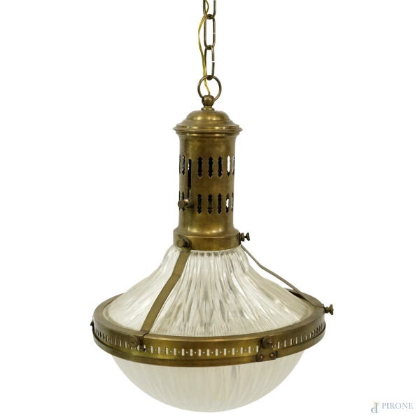 Lampadario in ottone e vetro, Francia, anni '20, cm 75, (difetti)