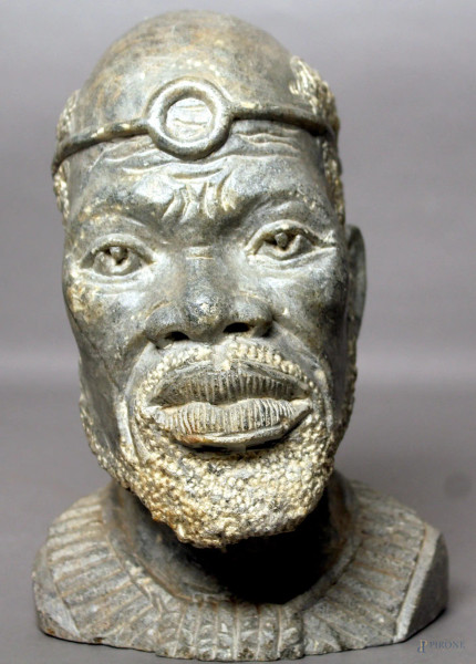 Volto d&#39;uomo, scultura in marmo, Arte africana, H 27 cm.