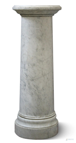 Antica colonna in marmo, h. 110 cm