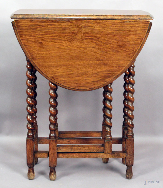 Tavolo a bandelle in rovere con gambe a tortiglione , h. 73x61x34 cm, (aperto 91 cm).