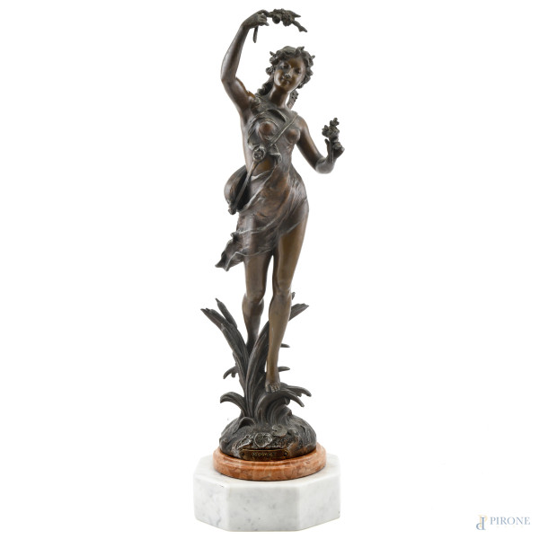 Cigale, XX secolo, scultura in bronzo su base in marmo da Ernest Justin Ferrand, altezza complessiva cm 55,5, firmata (segni di usura)