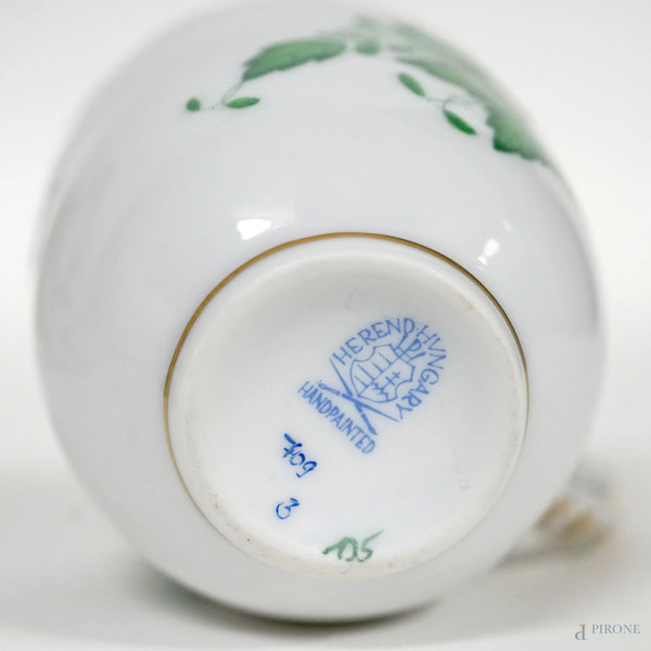 Set da tavola in porcellana bianca con decori nei toni del verde, Herend, XX secolo, (serie diver...