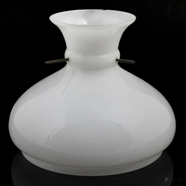 Diffusore in vetro per lampadario, anni Settanta, cm 19x21, (segni di usura, sbeccature, rotture, difetti)
