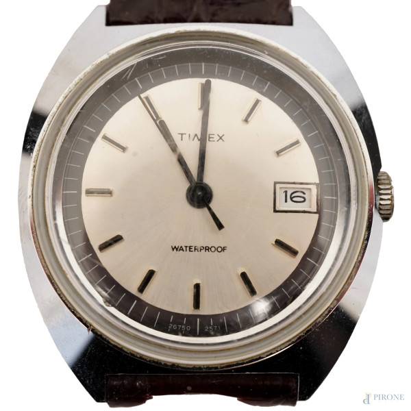 Orologio Timex 33 mm con cassa in acciaio (difetti, meccanismo da revisionare)