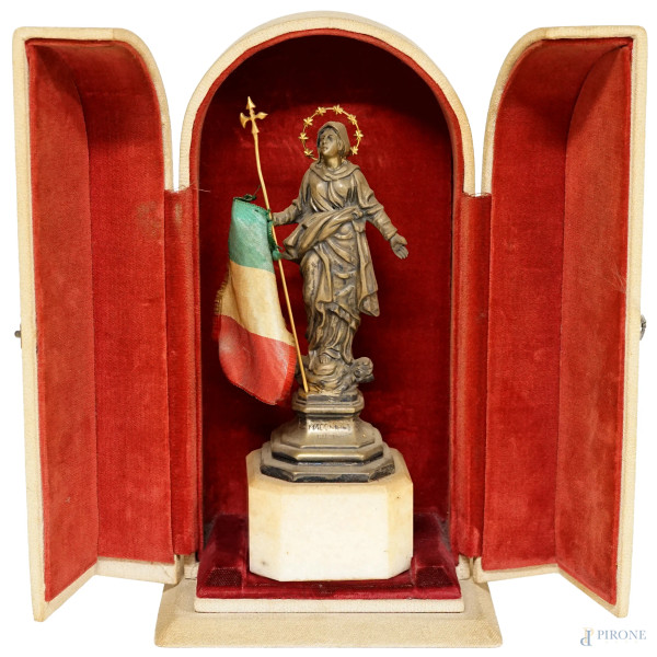 Madonnina del Duomo di Milano in argento con inserti in metallo, base in marmo, altezza cm 14,5