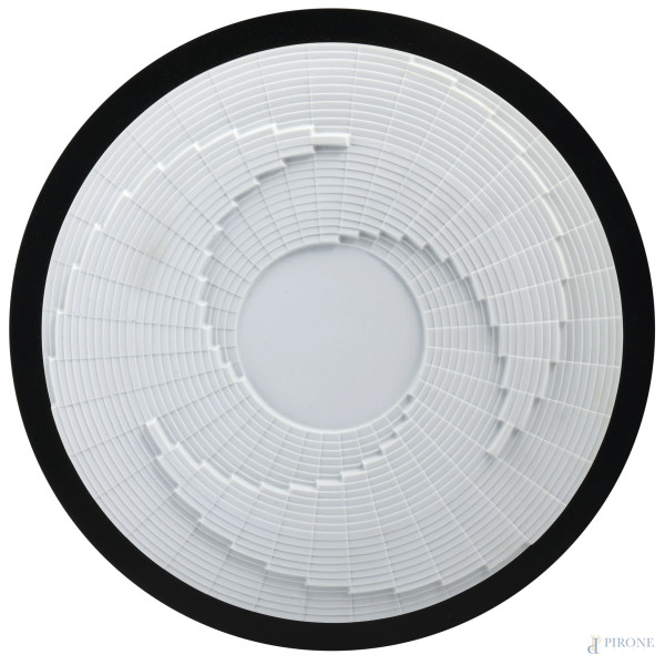 Marcello Morandini x Rosenthal, 1981, scultura in porcellana su base in legno laccato, cm 41x41, 982/2500