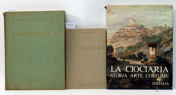 Lotto composto da tre libri, La ciociara, Il Correggio, La scultura greca.