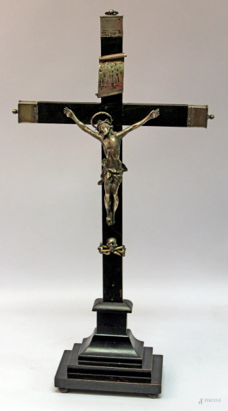 Cristo in argento con croce in legno ebanizzato, bolli Napoli XIX° sec. , h.max.51 cm