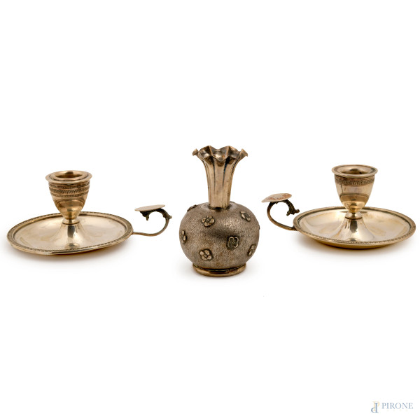 Lotto di due bugie e un vasetto in argento, misure massime cm 6x14x11, peso gr 300, (difetti)