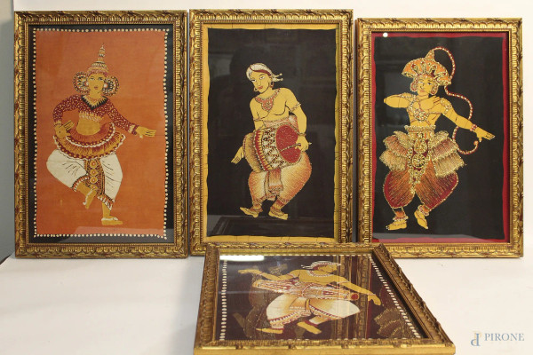 Lotto di quattro figure indiane a tecnica mista su carta, 28x40 cm, entro cornice.