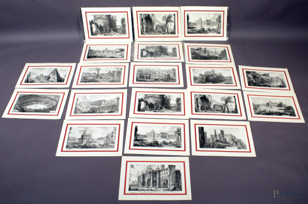 Lotto composto da venti stampe raffiguranti incisioni dal piranesi, cm. 25x35.