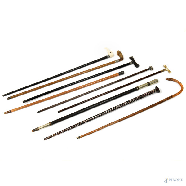 Lotto di 9 bastoni da passeggio
