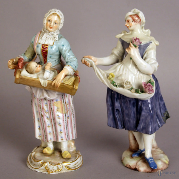Lotto di due statuine in porcellana policroma del XIX sec. di cui una marcata Meissen, ( mancante un dito) H: max. 14,5 cm