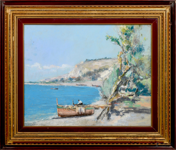 Scorcio costiero con pescatori, pastello su compensato, firmato in basso a sinistra, cm 47x59, entro cornice, (difetti)