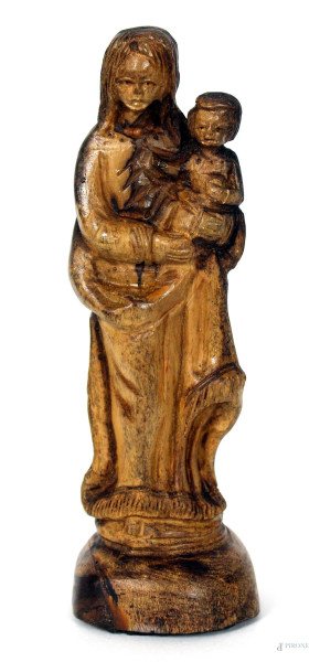 Madonna con bambino, scultura in legno intagliato, altezza cm. 19,5, XIX secolo.